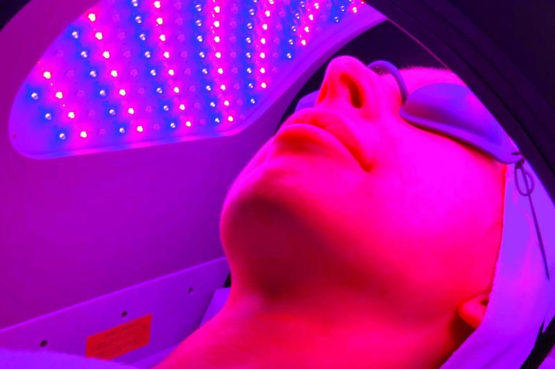 HydraFacial Keravive Scalp Health Package with LED Light Therapy course of 4 (save €321)