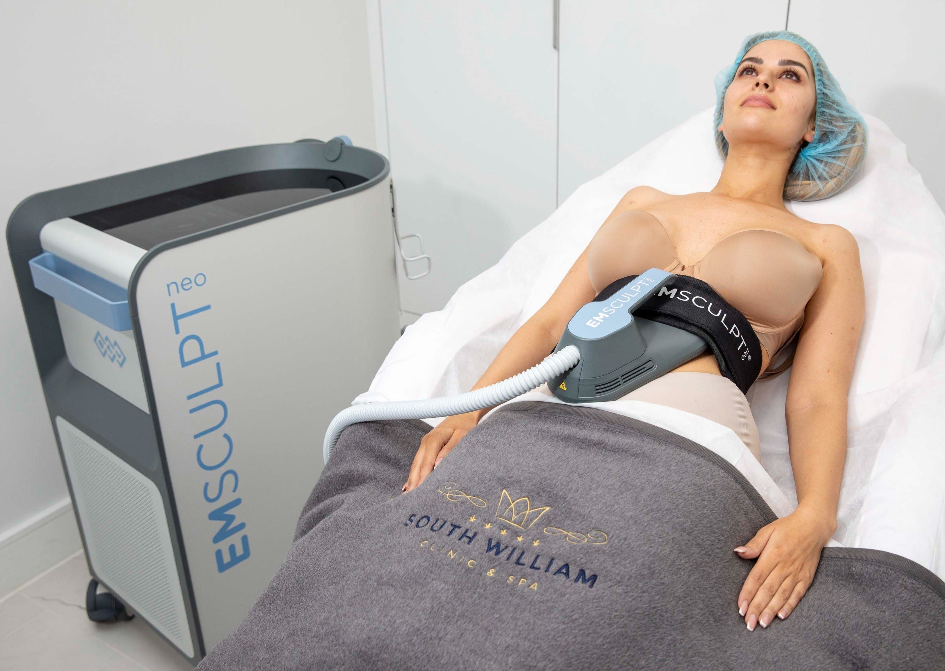 EmSculpt NEO Muscle Building & Fat Burning course of 6 or 8 (as low as €350 per session)